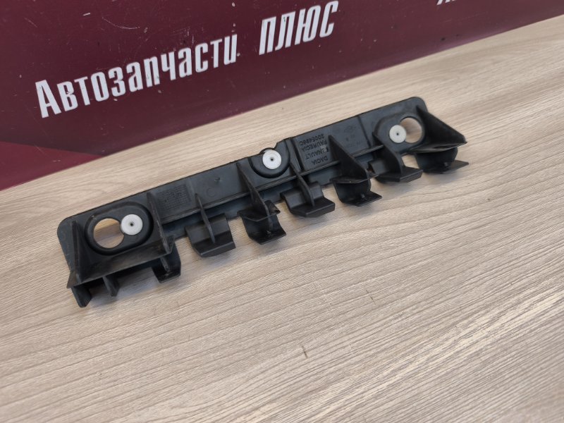 Кронштейн бампера