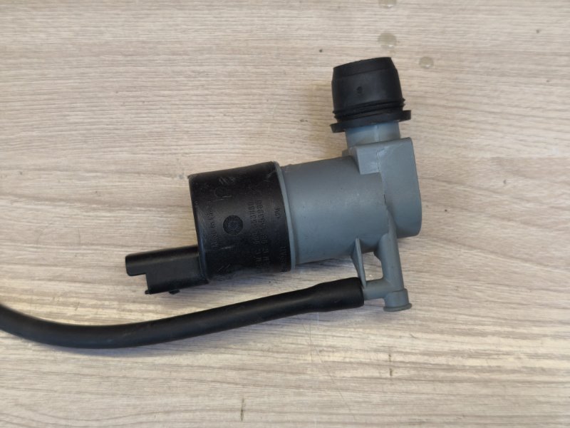 Моторчик бачка омывателя