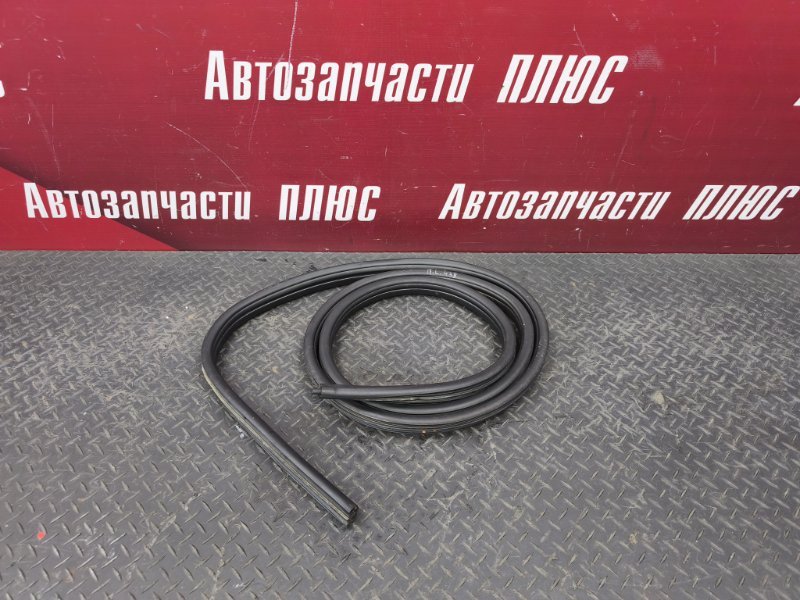 Уплотнитель проема      двери