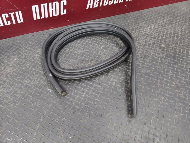 Уплотнитель проема      двери