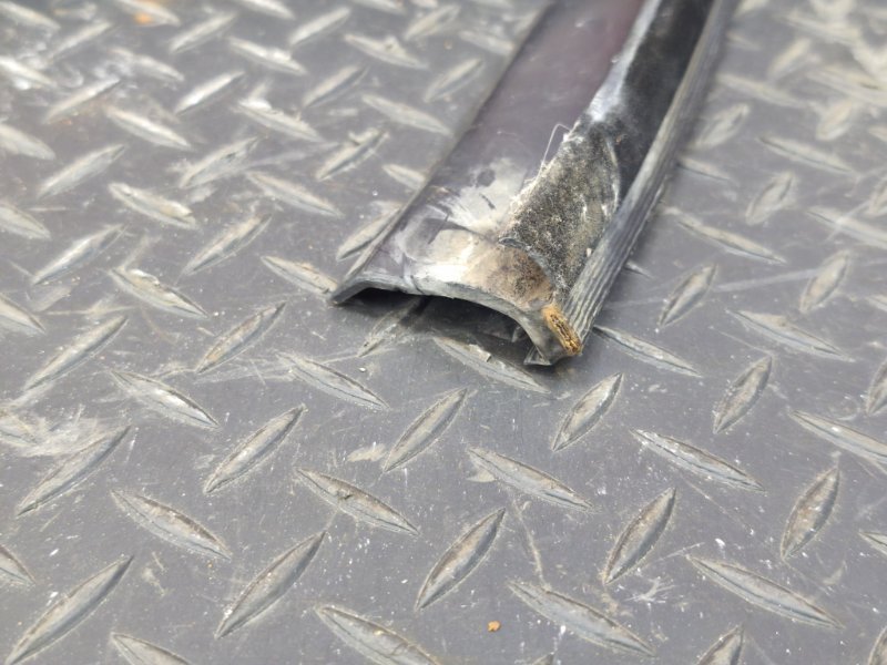 Уплотнительная резинка крыши