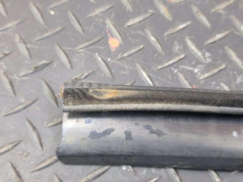 Уплотнительная резинка крыши