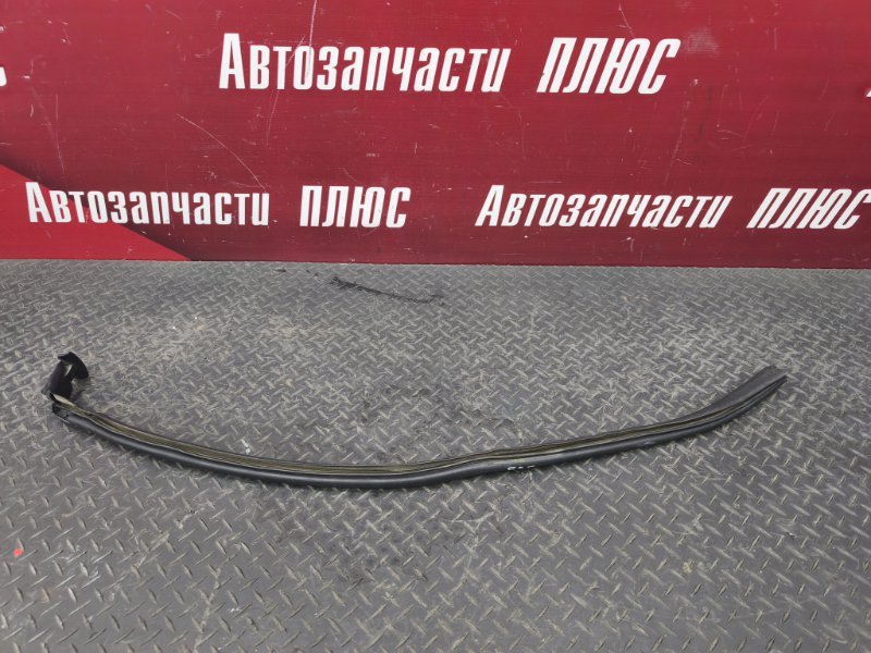 Уплотнитель багажника