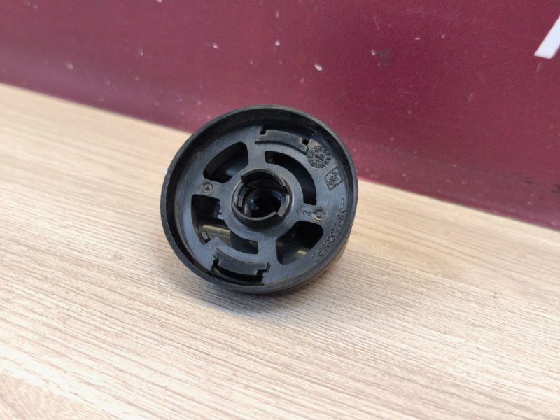 Кнопка корректора фар