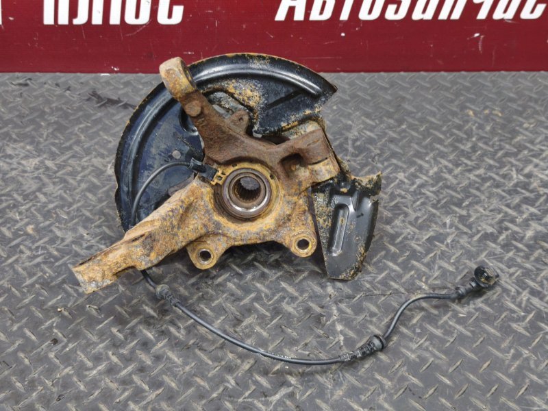 Кулак поворотный