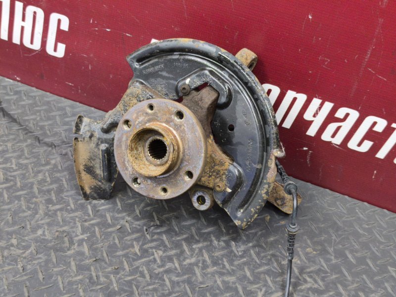 Кулак поворотный