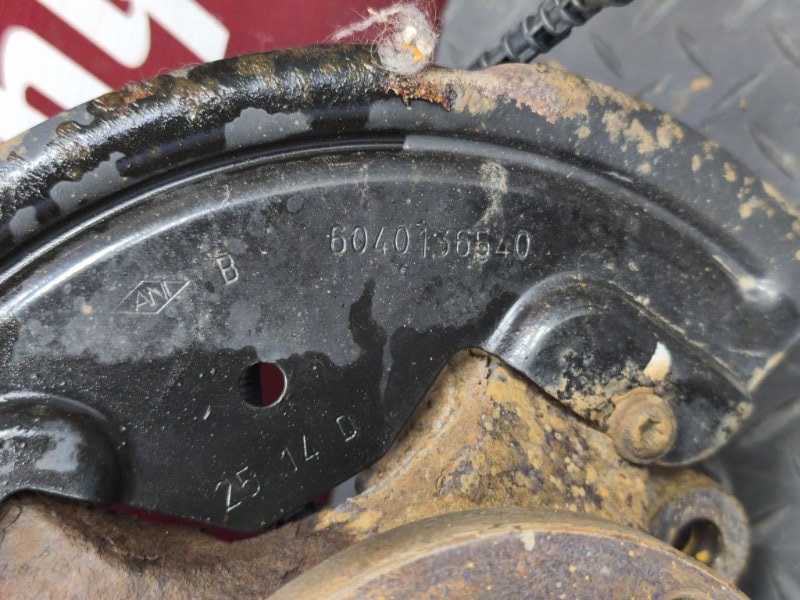 Кулак поворотный