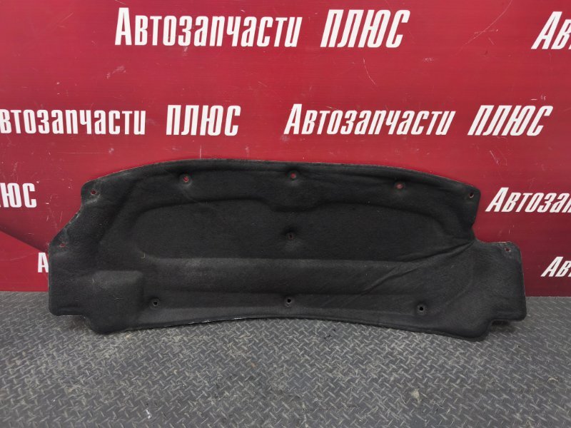 Обшивка капота