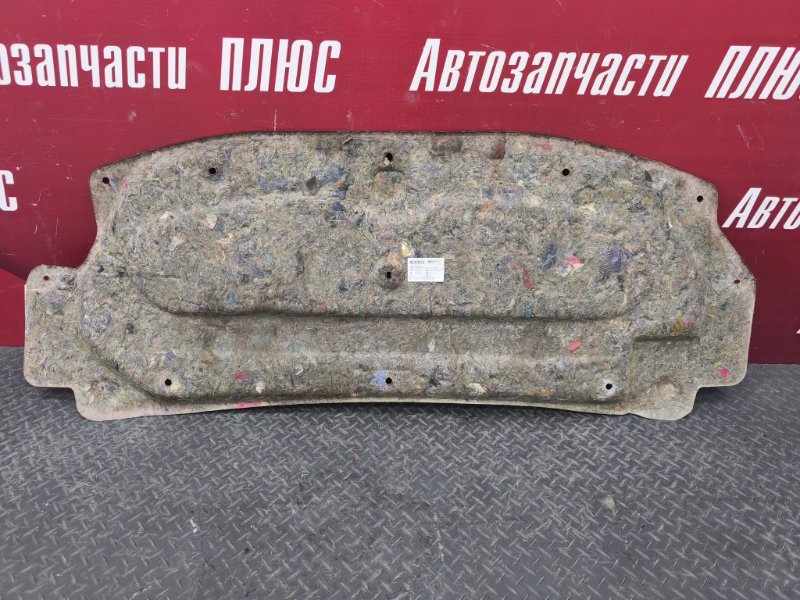 Обшивка капота