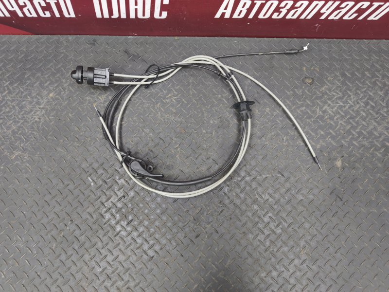 Трос замка капота