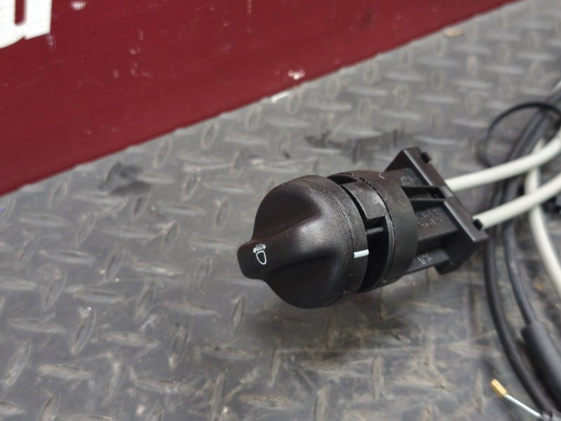 Трос замка капота