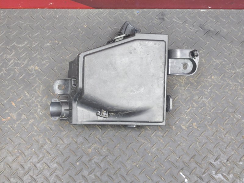 Корпус блока предохранителей