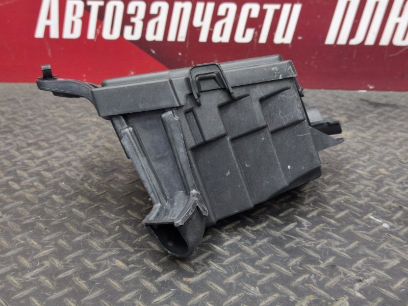 Корпус блока предохранителей