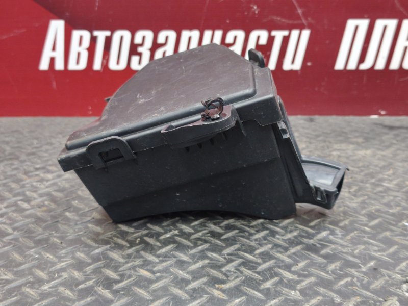 Корпус блока предохранителей