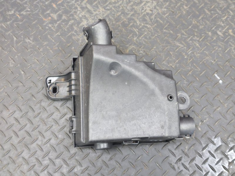 Корпус блока предохранителей