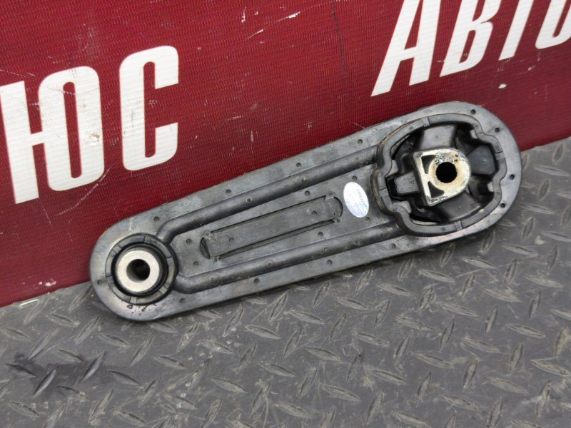 Опора двигателя