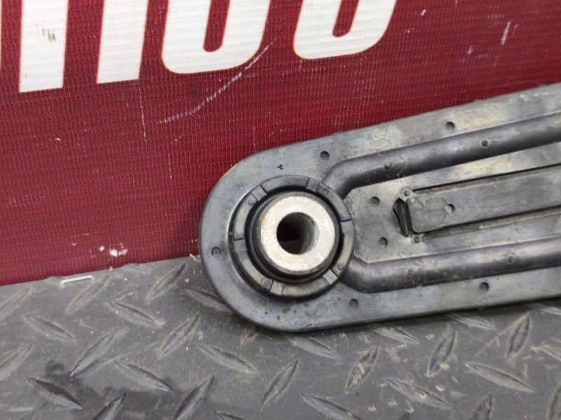 Опора двигателя