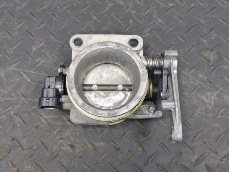 Дроссельная заслонка