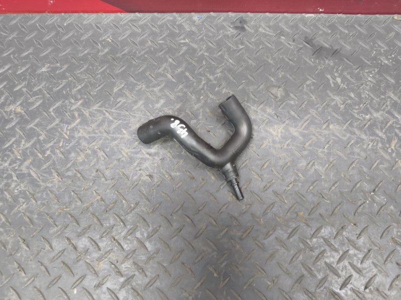 Патрубок вентиляции картерных газов