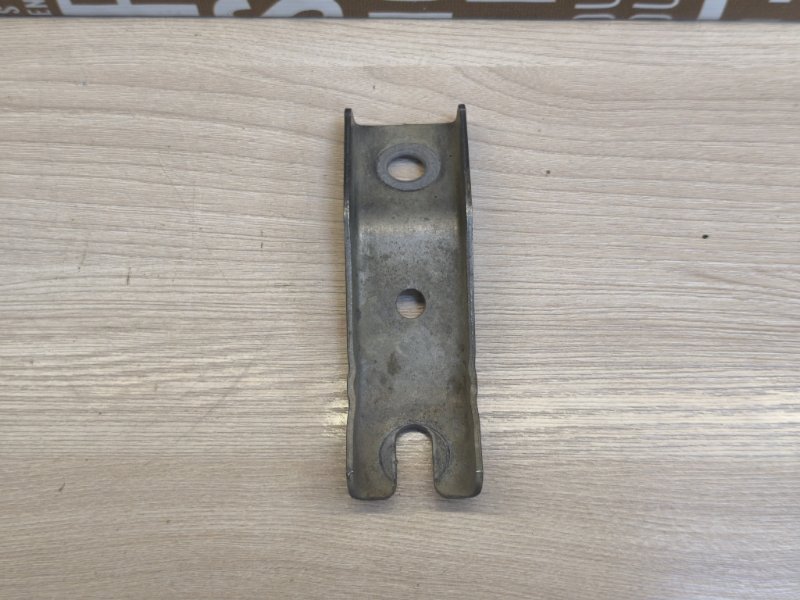 Кронштейн опоры кпп