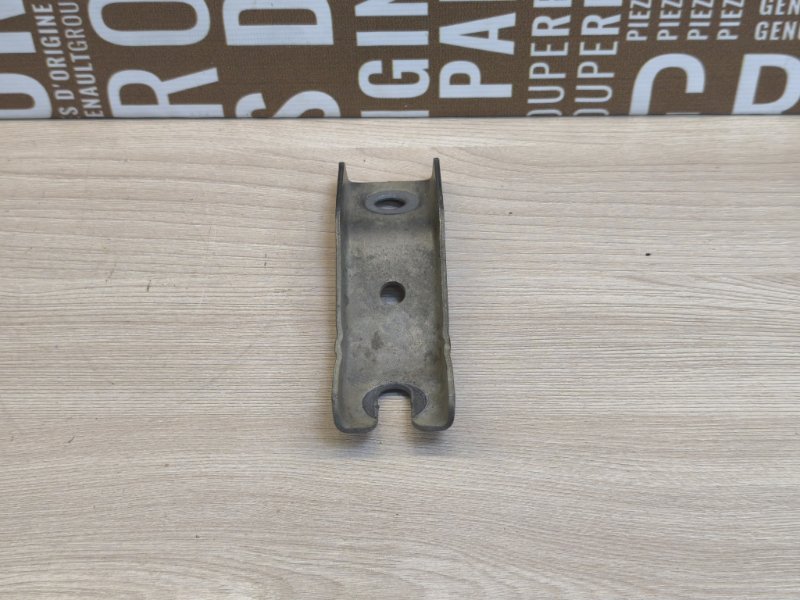 Кронштейн опоры кпп