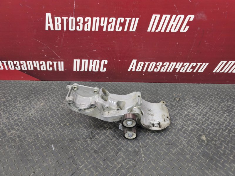 Кронштейн генератора