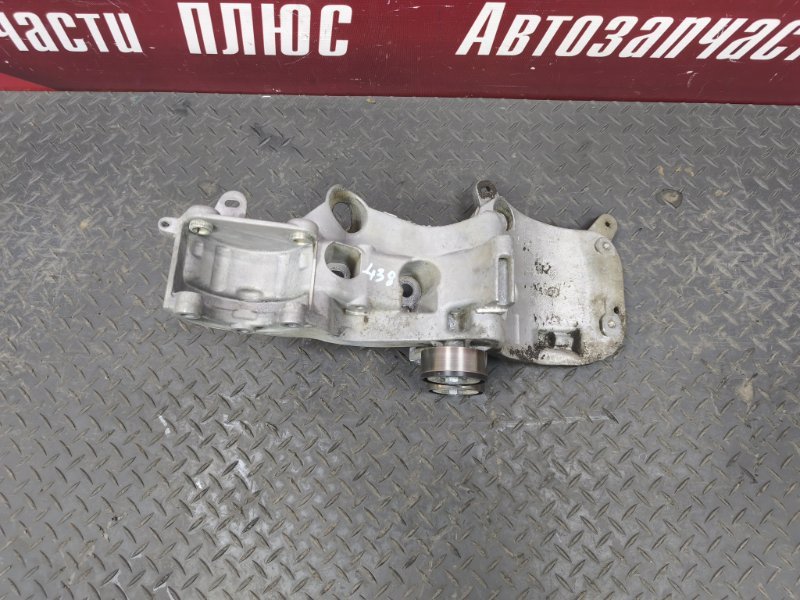 Кронштейн генератора