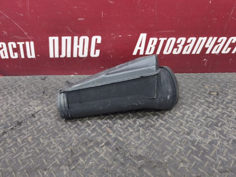 Резонатор воздушного фильтра