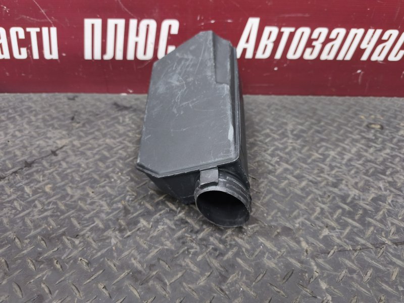 Резонатор воздушного фильтра