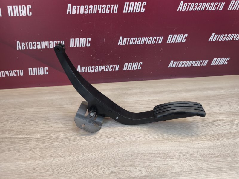 Педаль газа