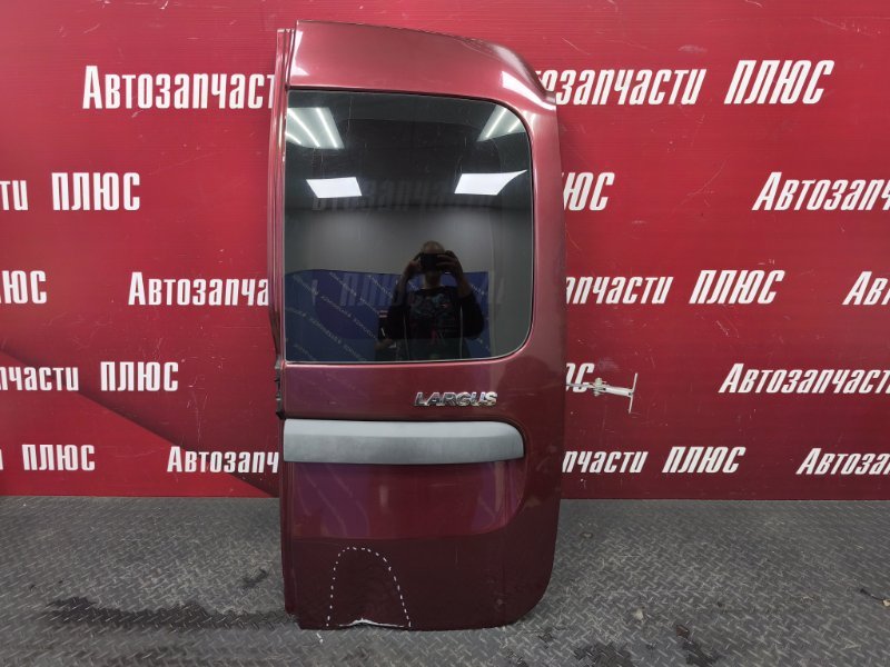 Дверь багажника