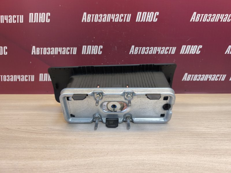 Подушка безопасности пассажира
