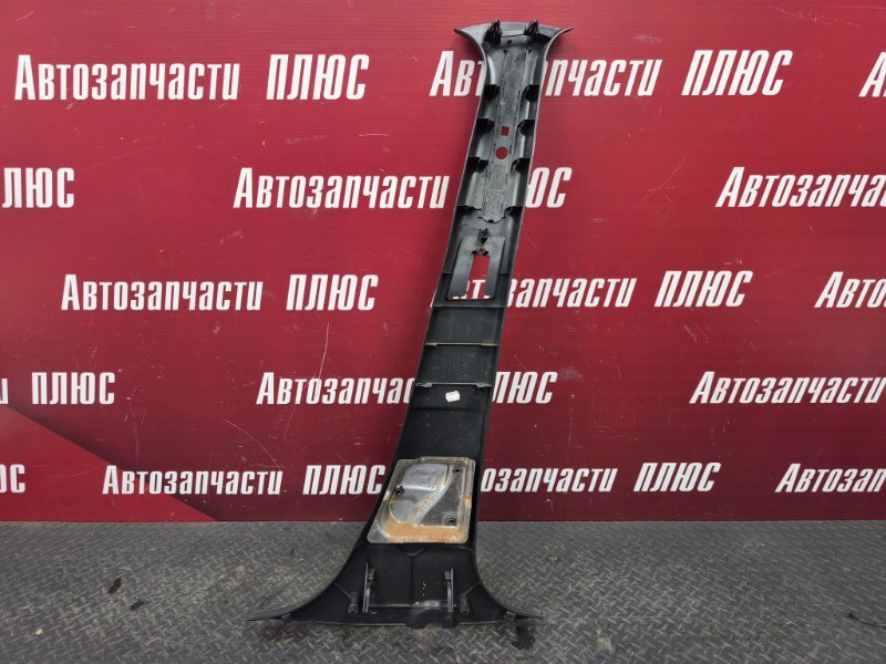 Обшивка средней стойки