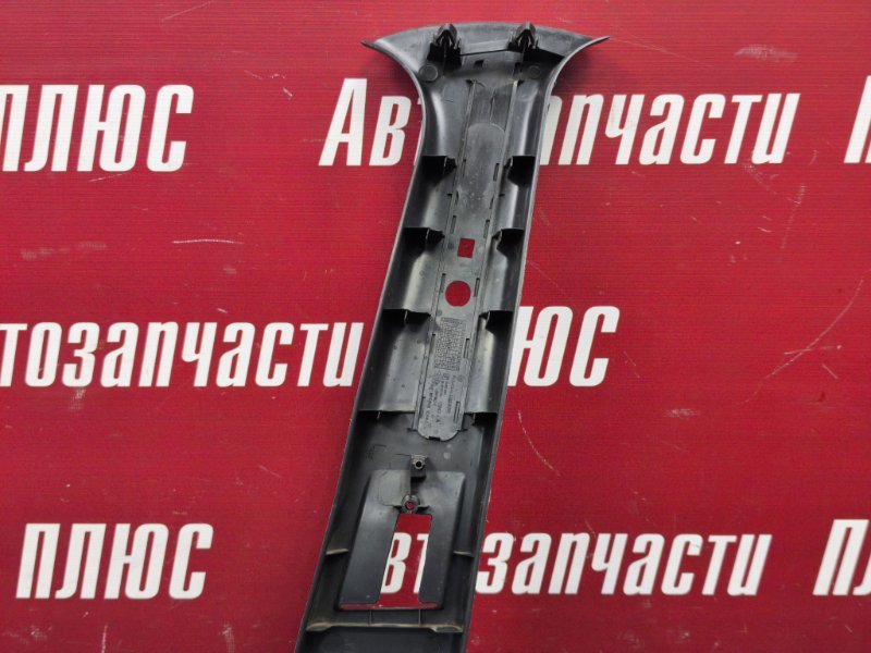 Обшивка средней стойки