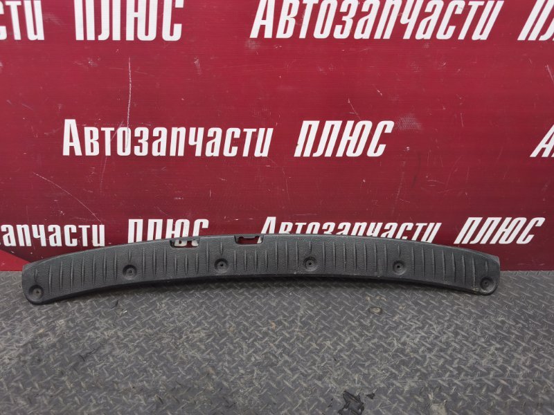 Обшивка багажника
