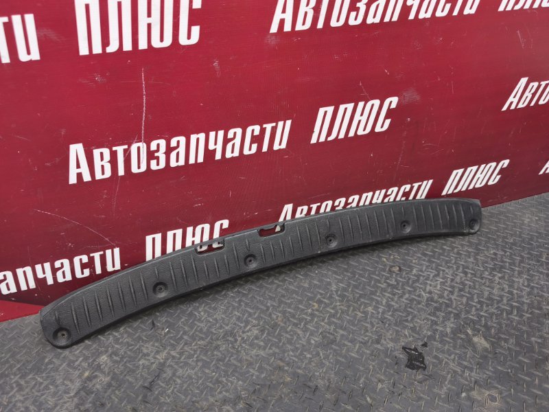 Обшивка багажника