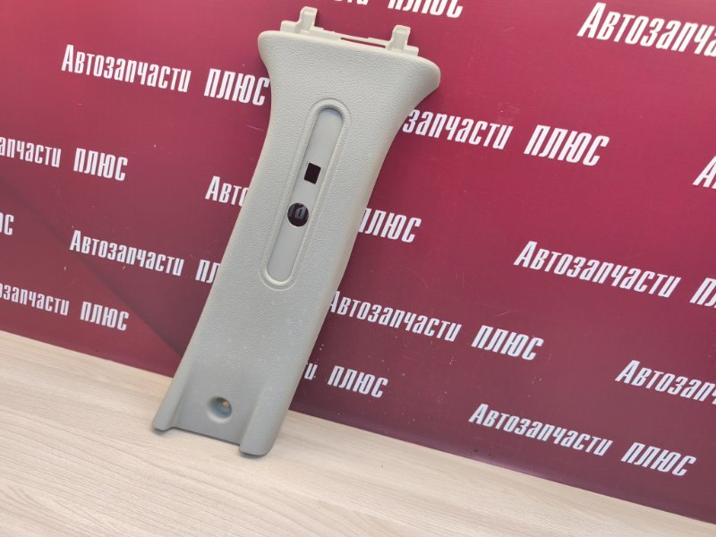 Обшивка средней стойки