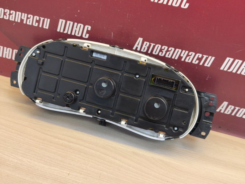 Щиток приборов