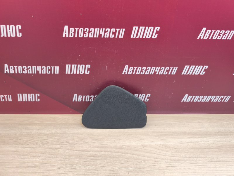 Крышка блока предохранителей