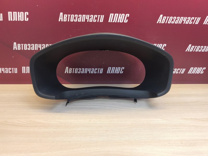 Козырек щитка приборов