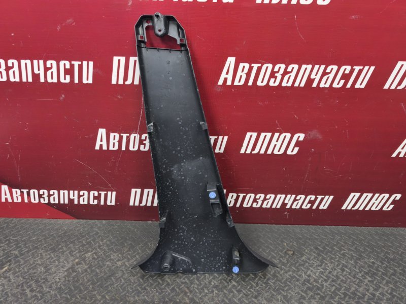 Обшивка средней стойки