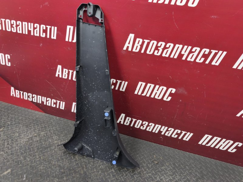Обшивка средней стойки