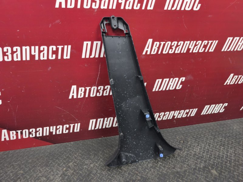 Обшивка средней стойки