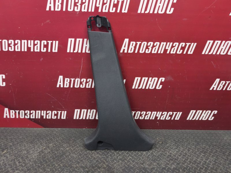 Обшивка средней стойки