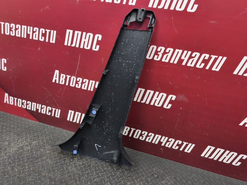 Обшивка средней стойки