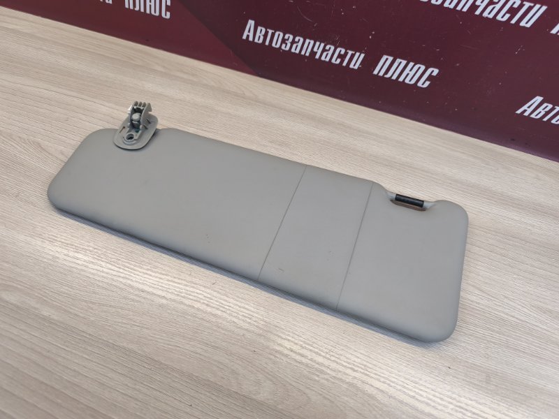 Козырек солнцезащитный