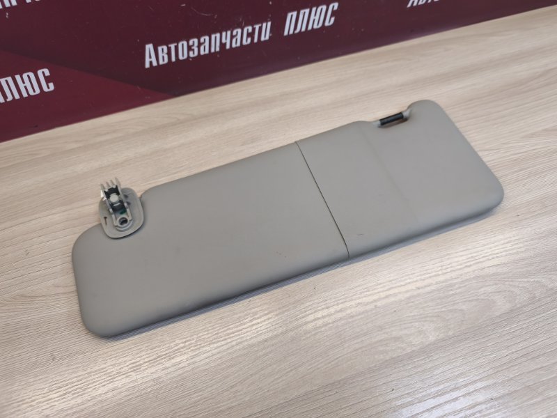 Козырек солнцезащитный