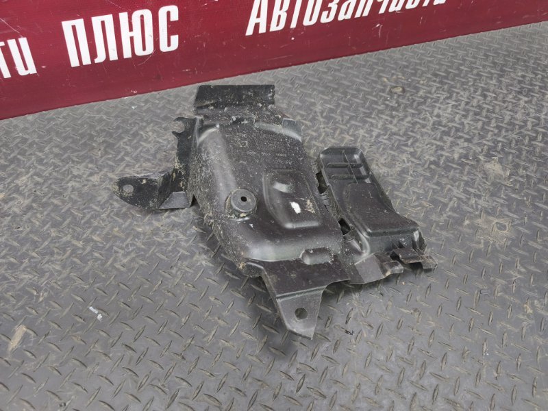 Пыльник двигателя