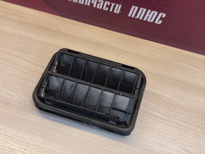 Дефлектор воздушный