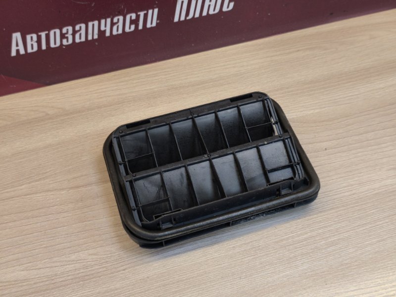Дефлектор воздушный